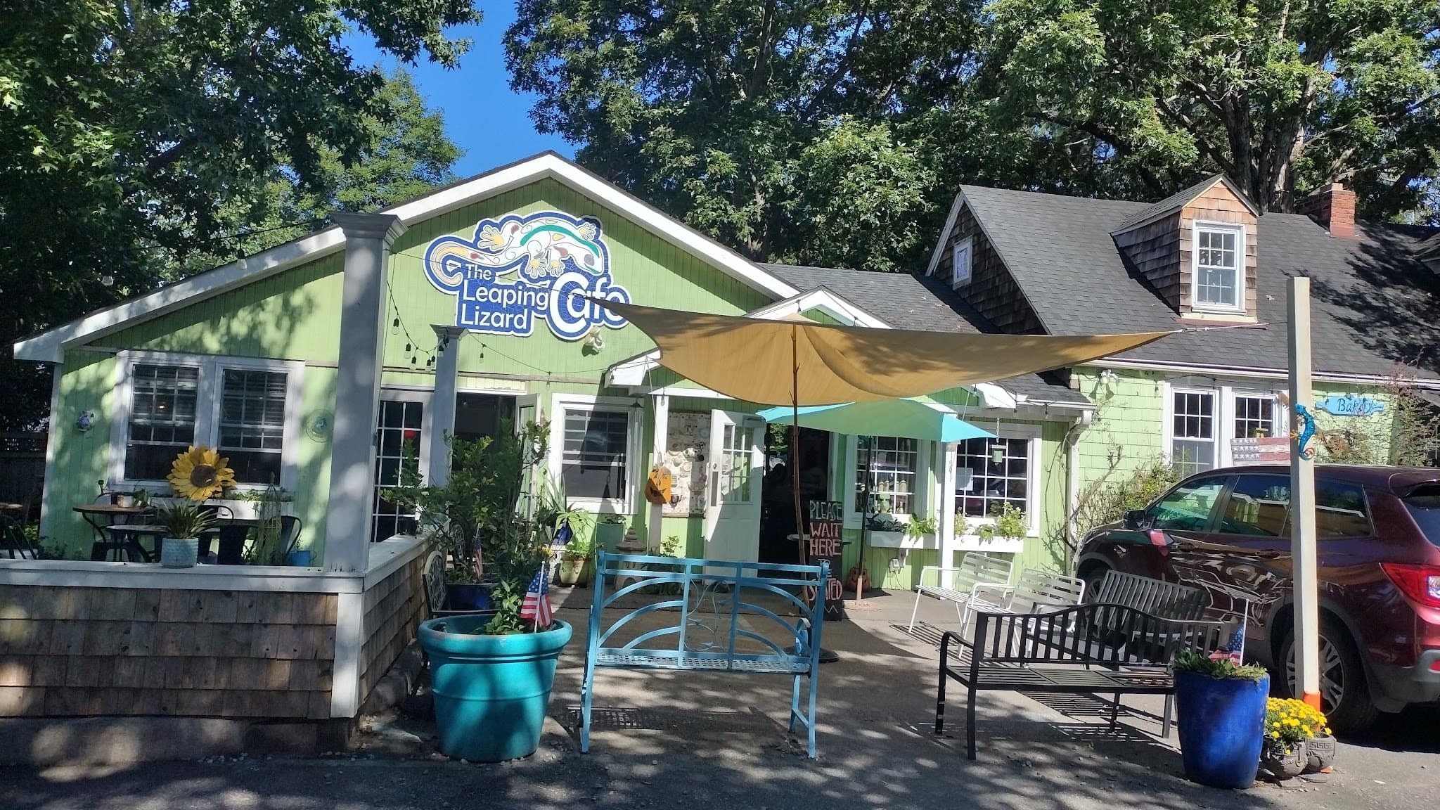 Leaping Lizard Cafe